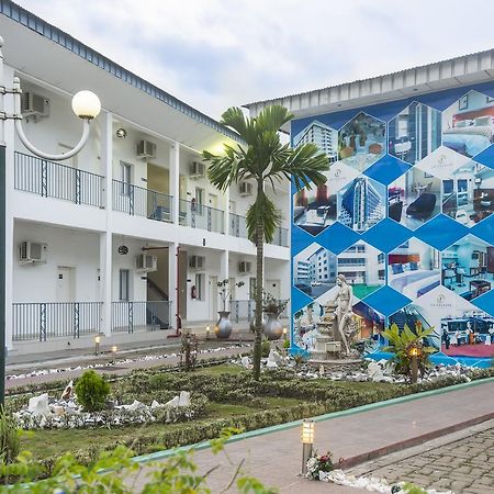 דואלה Hotel La Falaise Bonanjo מראה חיצוני תמונה