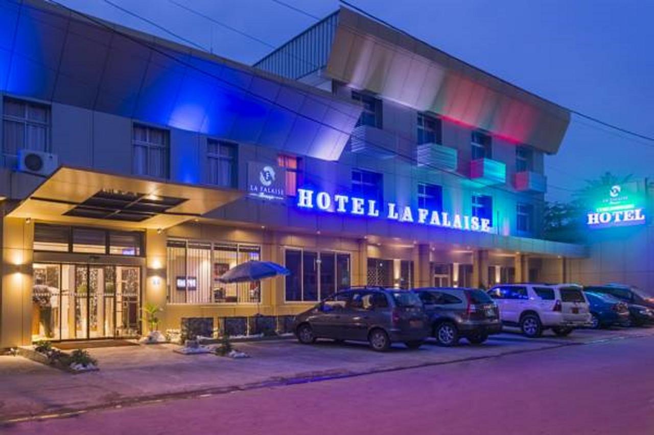 דואלה Hotel La Falaise Bonanjo מראה חיצוני תמונה