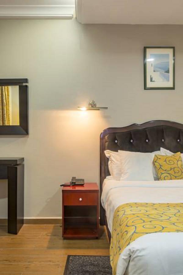 דואלה Hotel La Falaise Bonanjo מראה חיצוני תמונה