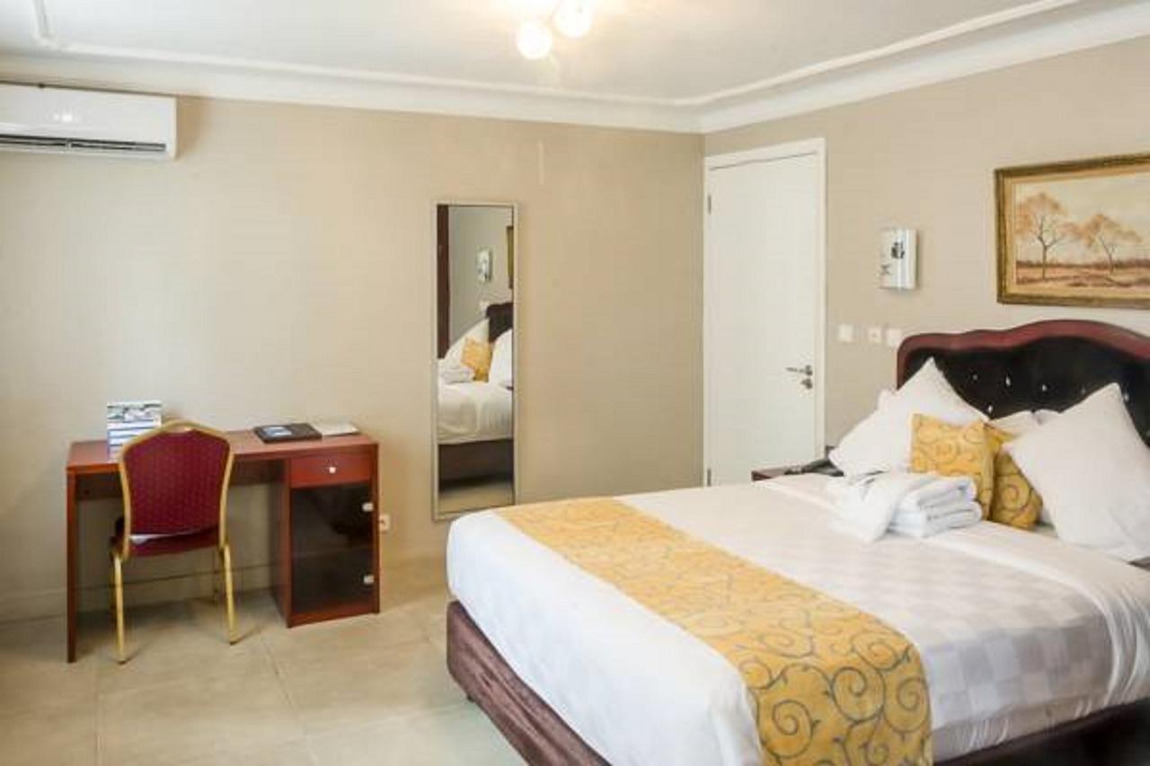 דואלה Hotel La Falaise Bonanjo מראה חיצוני תמונה