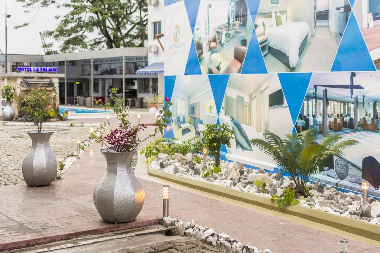 דואלה Hotel La Falaise Bonanjo מראה חיצוני תמונה