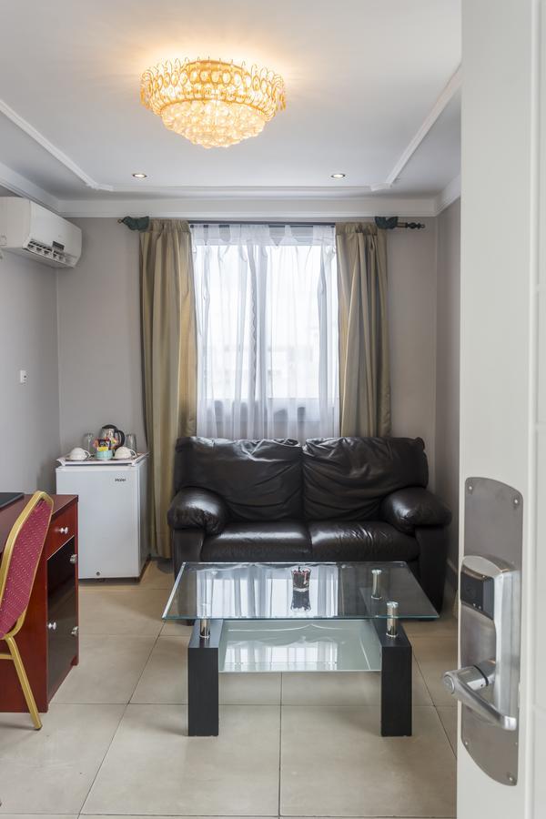 דואלה Hotel La Falaise Bonanjo מראה חיצוני תמונה